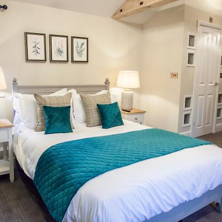 The Bell - Brunning And Price Hotell Alderminster Eksteriør bilde