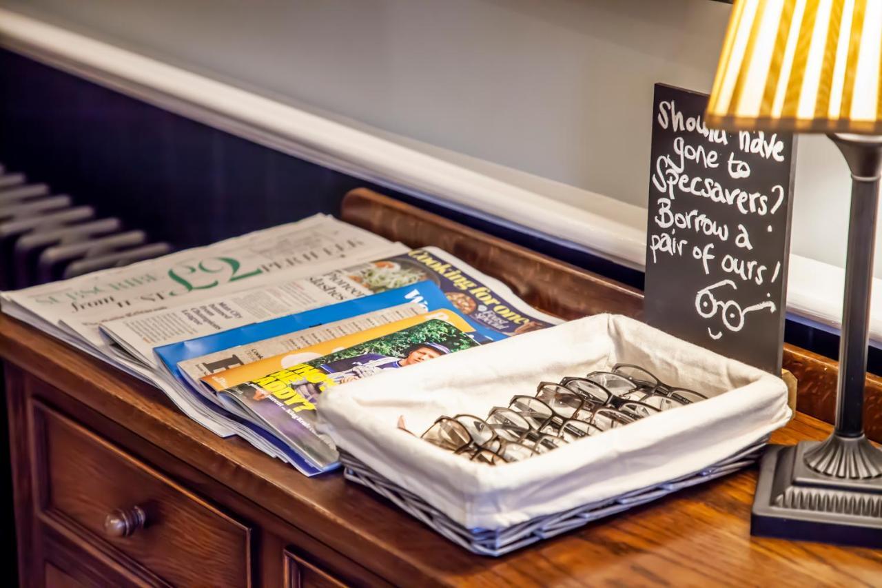 The Bell - Brunning And Price Hotell Alderminster Eksteriør bilde