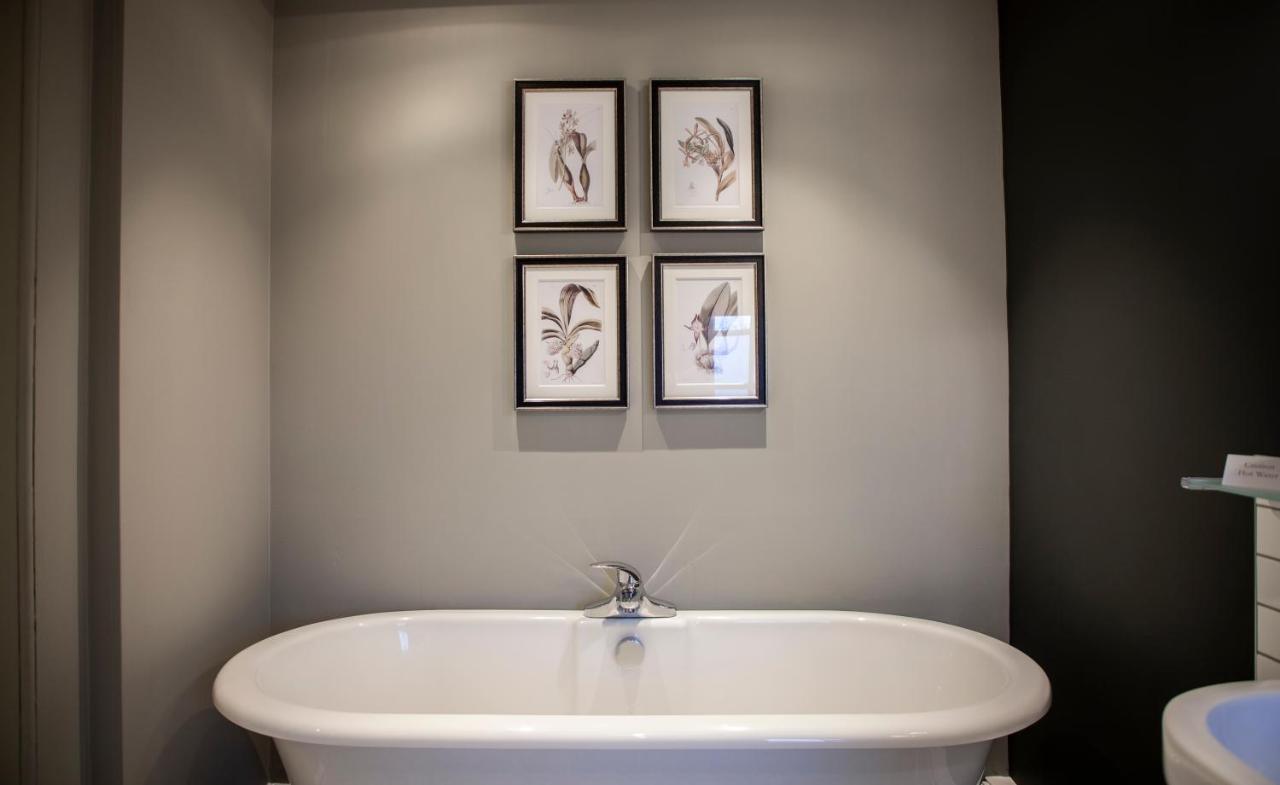The Bell - Brunning And Price Hotell Alderminster Eksteriør bilde