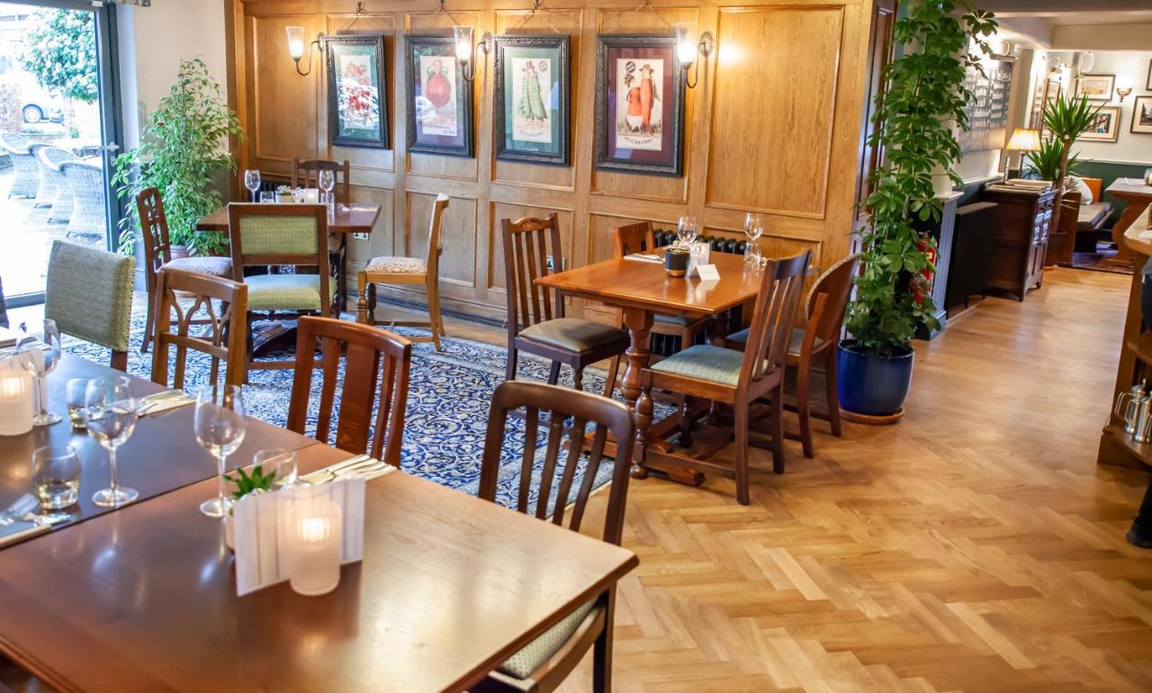 The Bell - Brunning And Price Hotell Alderminster Eksteriør bilde